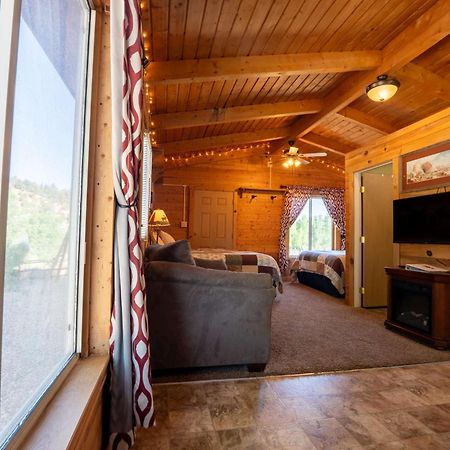 The Park Cabin At Mount Carmel Motel And Rv Park Ngoại thất bức ảnh